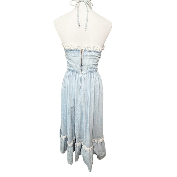 70s Denim Halter Dress Size S Light Wash Eyelet Lace Trim Pockets Milk Maid - Picture 9 of 14